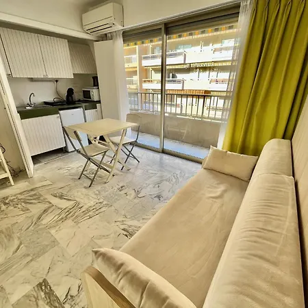 Branly 3, By Welcome To Apartment